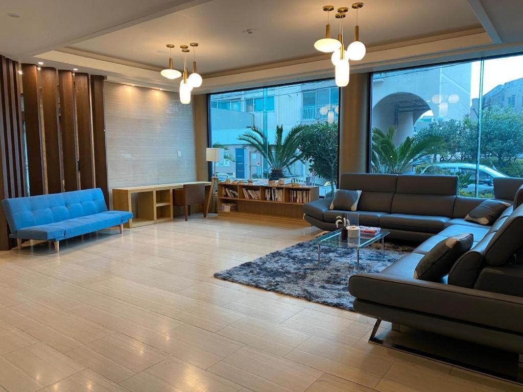 Emerald Hotel Jeju Exterior photo
