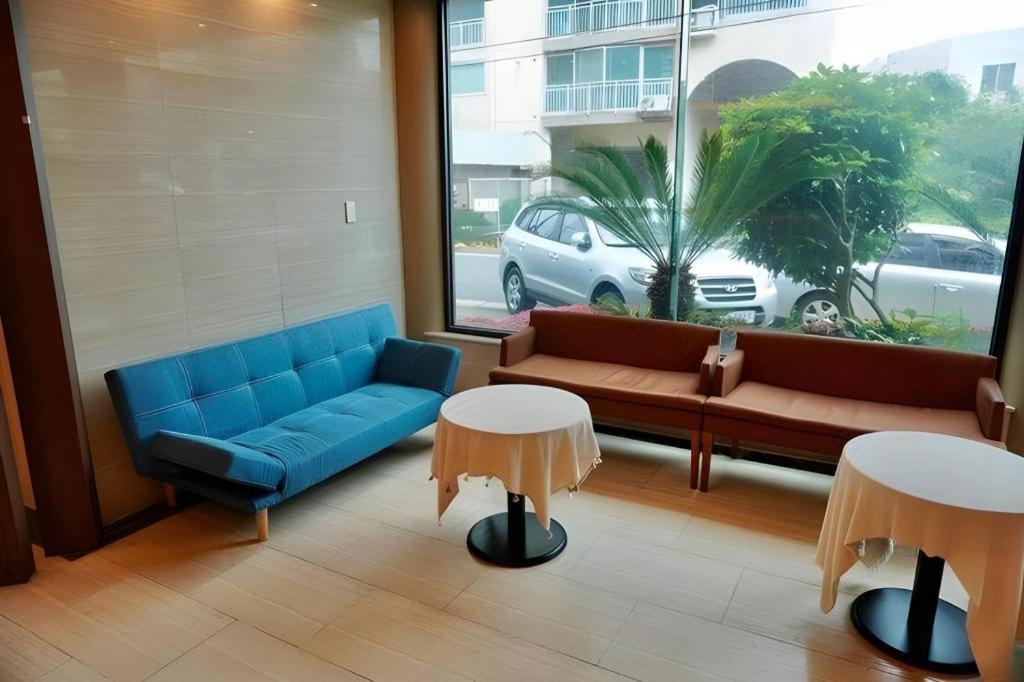 Emerald Hotel Jeju Exterior photo