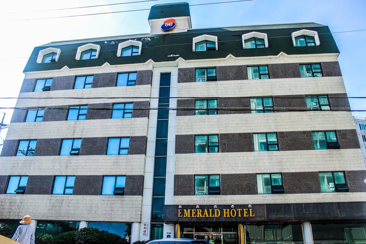 Emerald Hotel Jeju Exterior photo