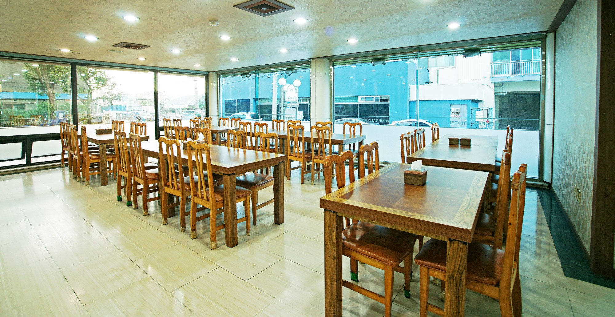 Emerald Hotel Jeju Exterior photo